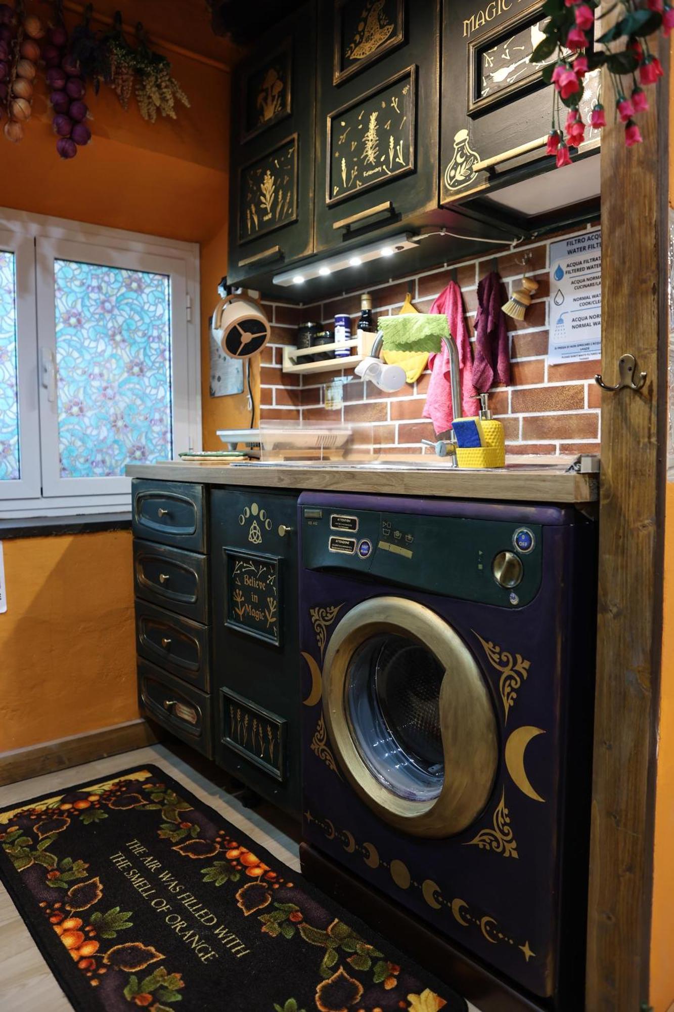 La Casa Di Strega Euphoria - Casa Vacanza Tra Arte E Magia Viterbo Exteriör bild