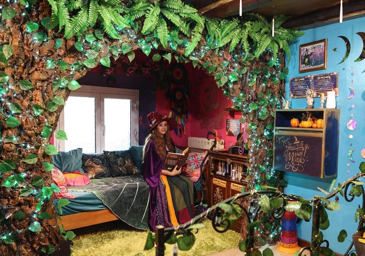 La Casa Di Strega Euphoria - Casa Vacanza Tra Arte E Magia Viterbo Exteriör bild