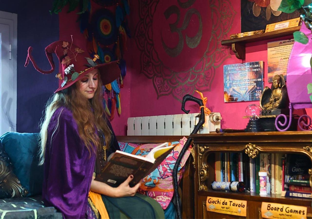 La Casa Di Strega Euphoria - Casa Vacanza Tra Arte E Magia Viterbo Exteriör bild